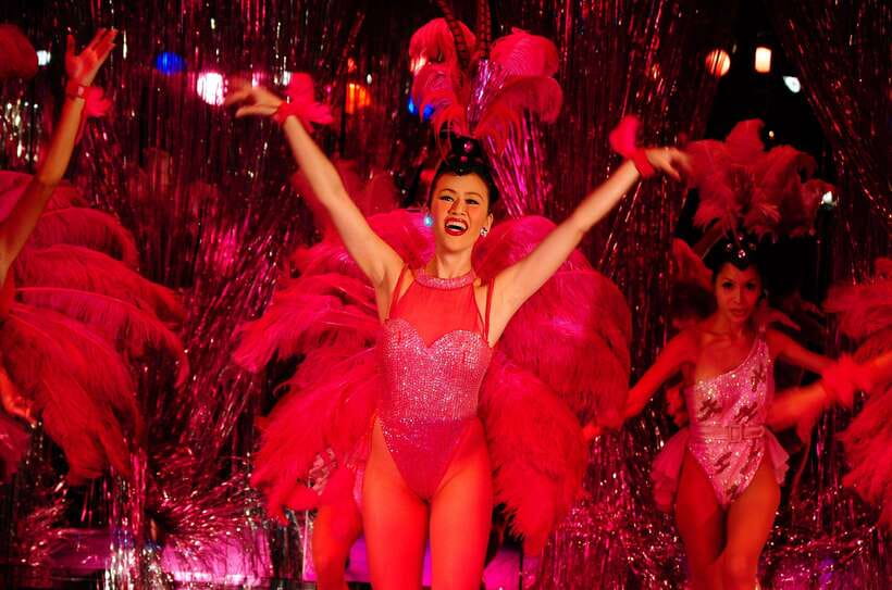 Bangkok: Calypso Cabaret Show with Thai Set Dinner - Who should book this, and who might skip it