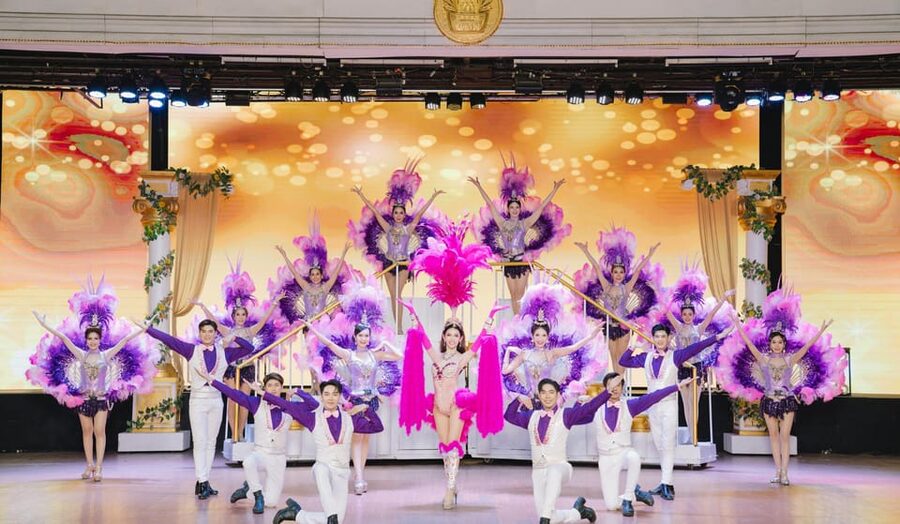 Bangkok: Golden Dome Cabaret Show Entry Ticket - Golden Dome Cabaret: What This 1-Hour Show Actually Delivers