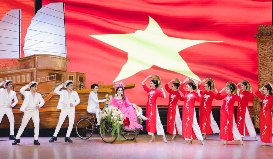 Bangkok: Golden Dome Cabaret Show Entry Ticket - Booking and Timing: Getting the Most From Your Ticket