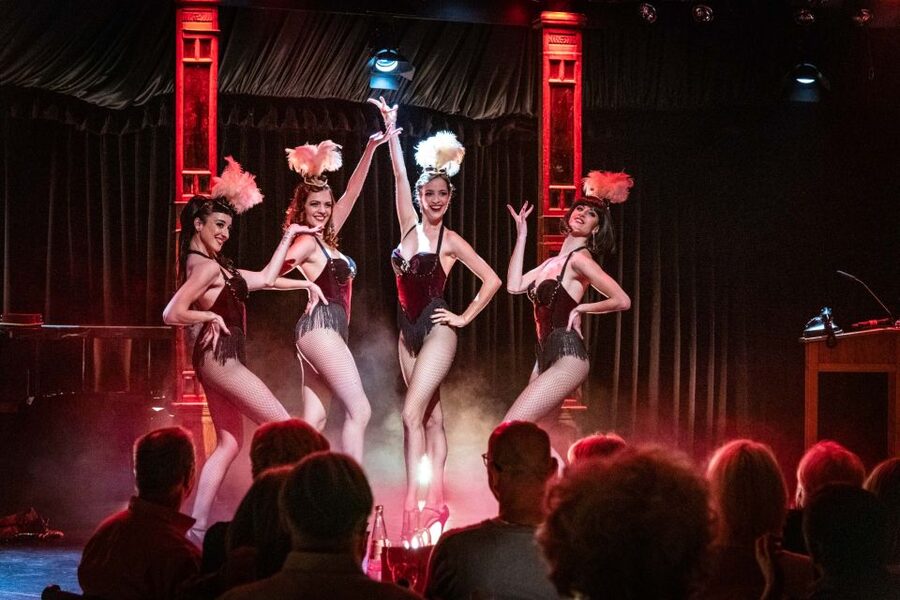 Berlin: Showgirls of Burlesque Show - Showbühne Berlin: why this burlesque night feels like a real event