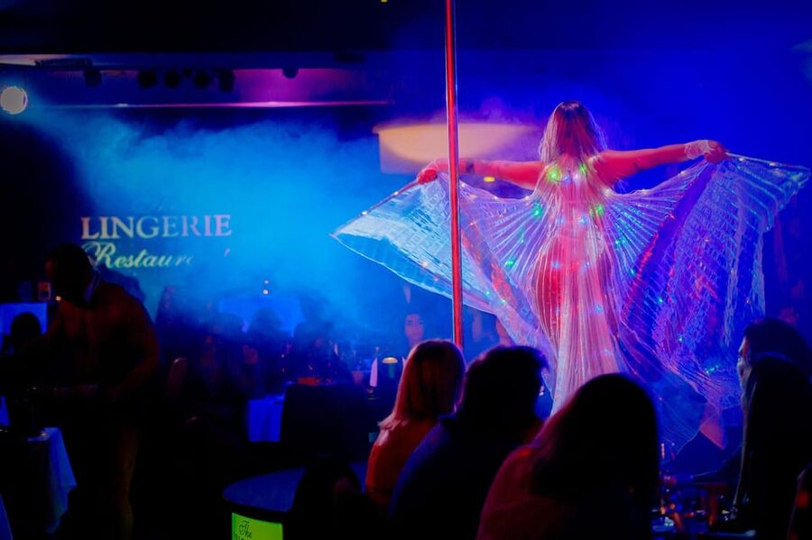 Braga: The Lingerie Restaurant Cabaret Show with Dinner - Where it is in Braga, and how to plan your evening