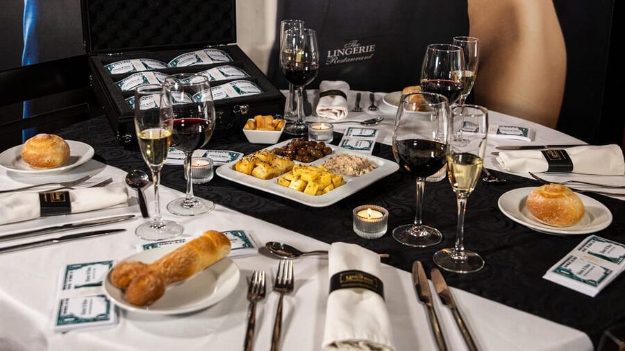 Coimbra: Erotic Cabaret Show and Dinner - A Four-Hour Dinner Show at The Lingerie Restaurant Coimbra