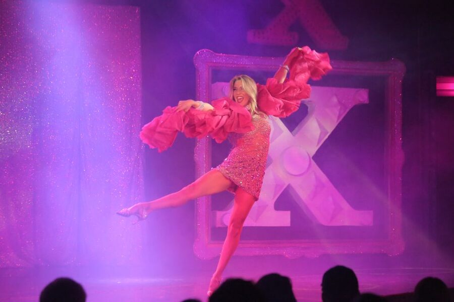 Las Vegas: X Burlesque Show at the Flamingo - The classic burlesque highlight: Michael Bublé’s Fever and a champagne glass