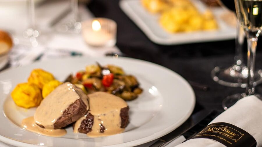 Lisbon: Erotic Cabaret Show and Dinner - Appetizers: The Portuguese Start That Sets the Tone