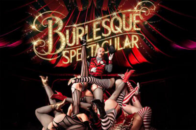 Mirage Vienna: Burlesque Spectacular – Dinner Show - The show flow: three blocks, dinner pauses, and an English MC