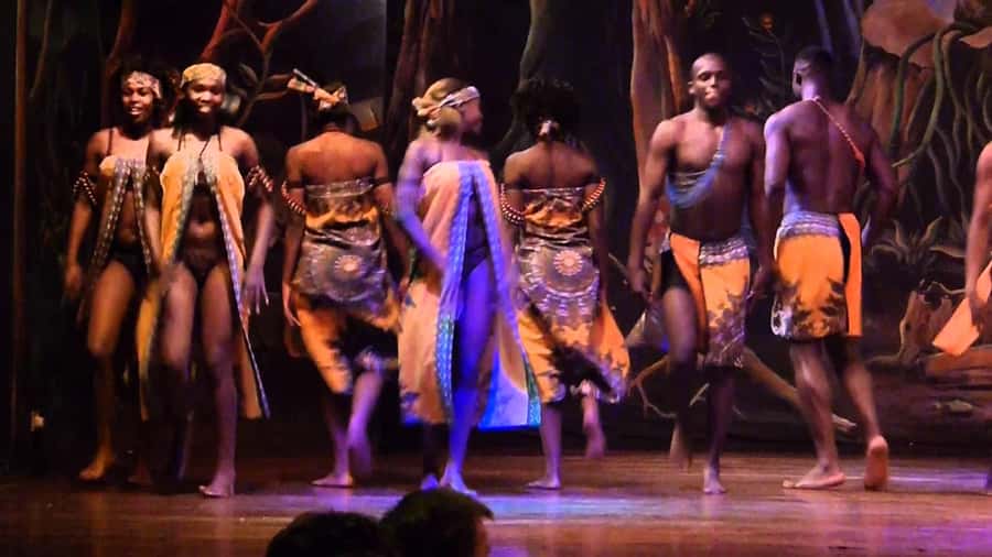 Nairobi: Cabaret Show with Dinner at Safari Park Hotel - Quick hits before you go