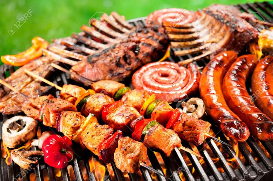 Nairobi: Cabaret Show with Dinner at Safari Park Hotel - Nairobi’s Safari Park Hotel cabaret: why this works as a night out