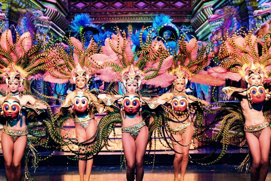 Paris: Dinner Show at the Moulin Rouge - FAQ