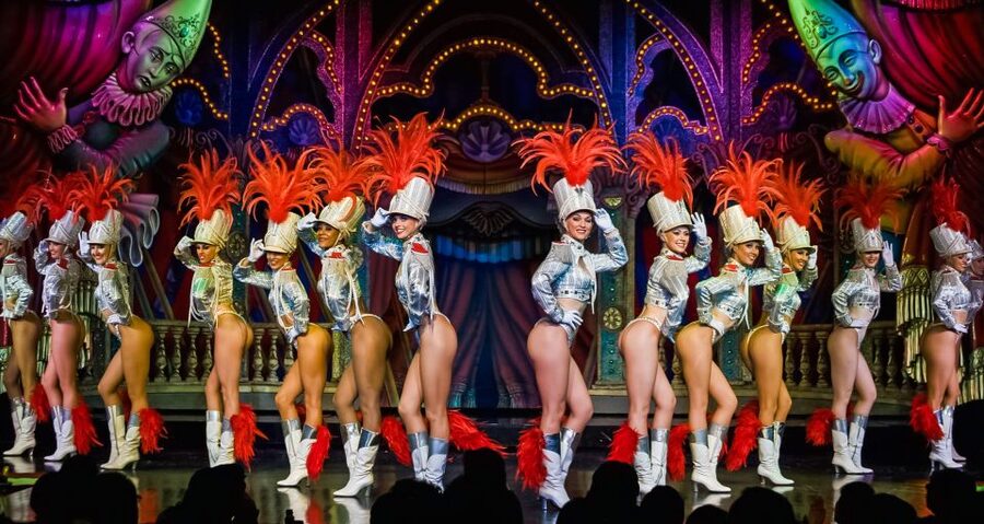 Paris: Evening Sightseeing Tour and Moulin Rouge Show - The ride back: drop-off zones and a smart taxi backup