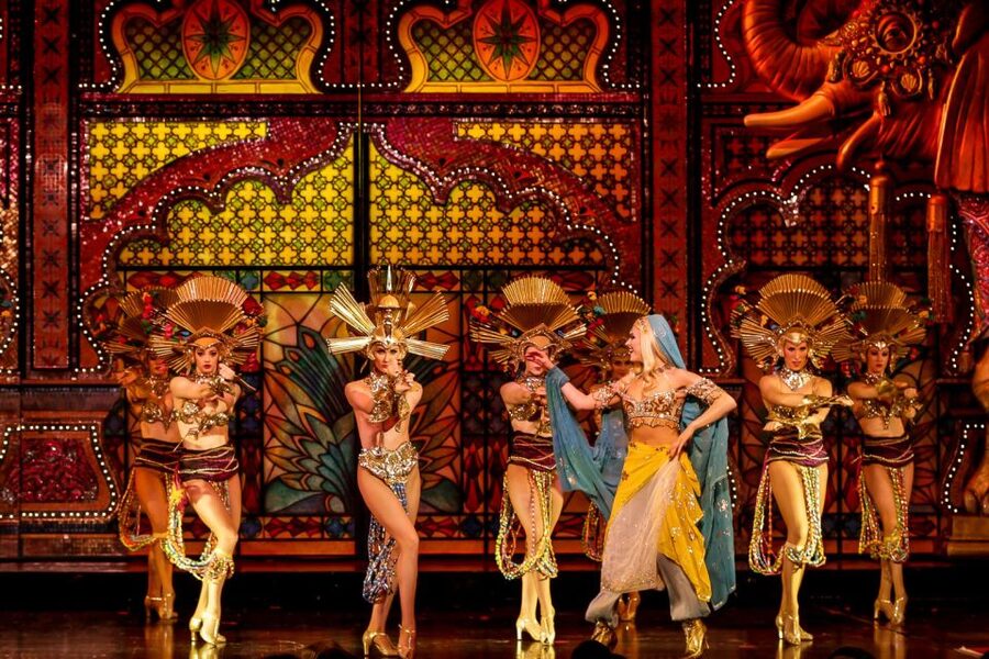 Paris: Moulin Rouge Cabaret Show Ticket with Champagne - Dress code and what to skip: quick rules that prevent stress