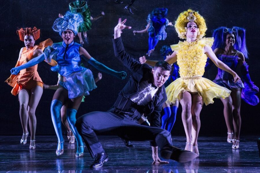Paris: Paradis Latin Cabaret Show with Optional Champagne - Dress Code, Camera Rules, and the Adult Nature of the Show
