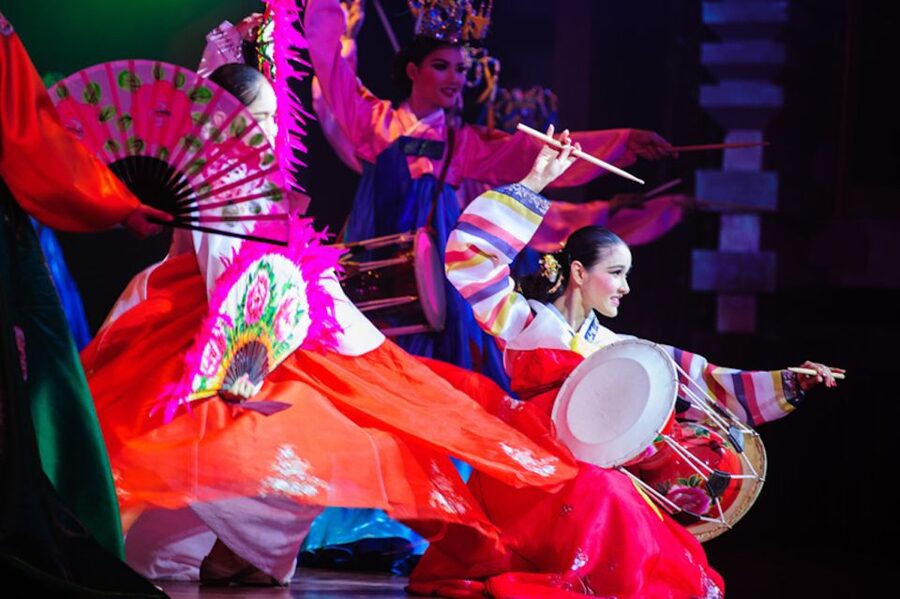 Pattaya: Alcazar Cabaret Discounted Admission Ticket - Getting There from Downtown Pattaya and Handling Your Ticket